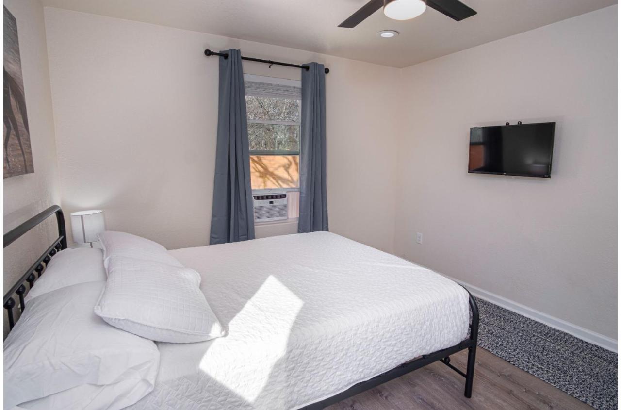 Adorable 2Br Guesthouse Close To Riverwalk And Dt Σαν Αντόνιο Δωμάτιο φωτογραφία